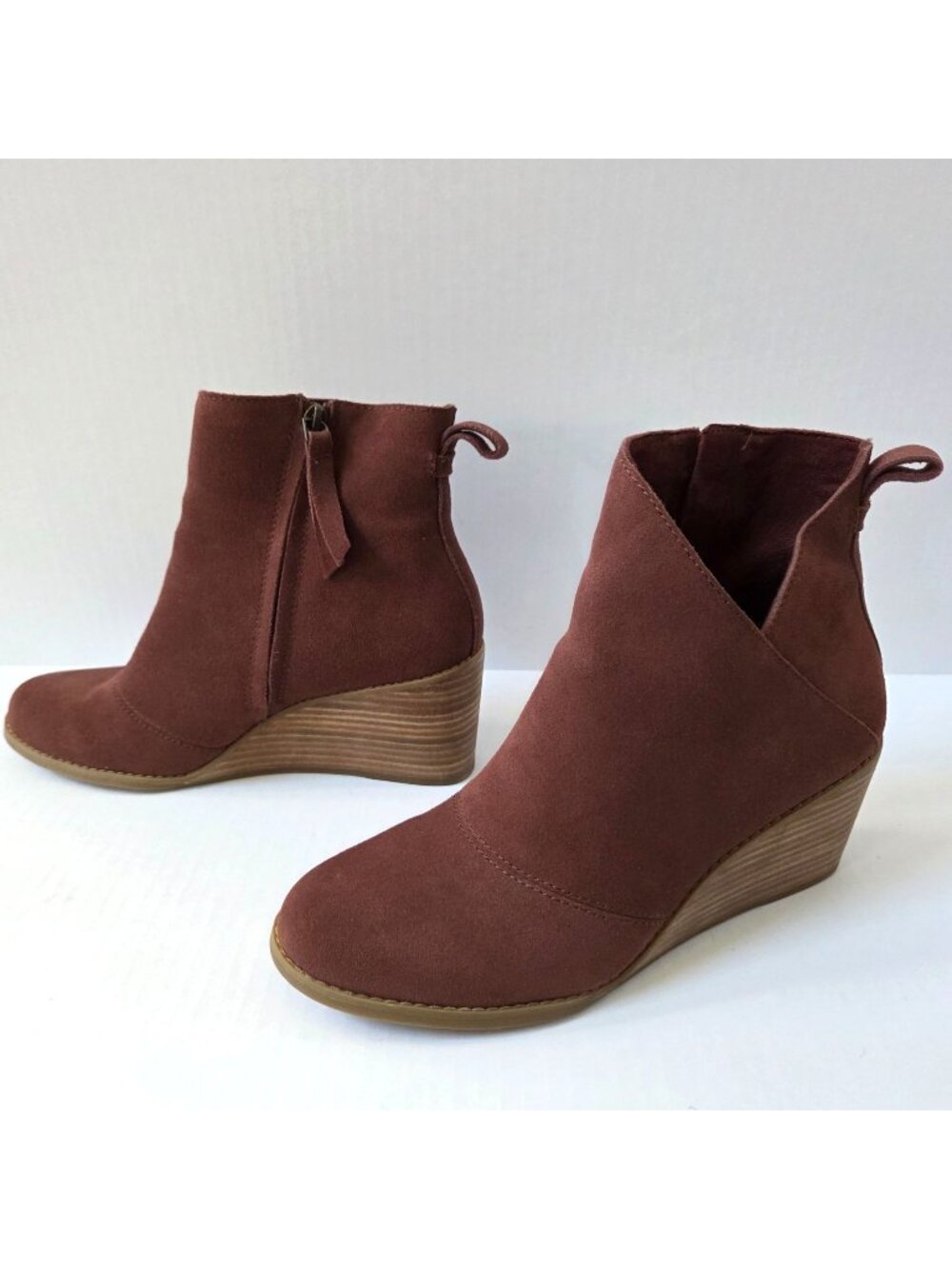 Toms Boots Womens 9 Sutton Chestnut Brown Suede Wedge Comfort Ankle Booties